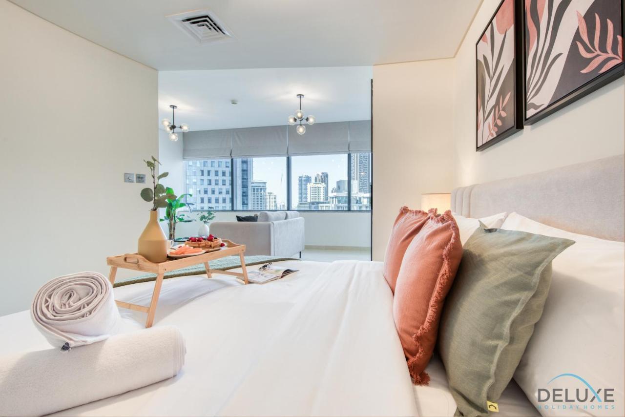 Unbeatable Rate Stylish 1Br With Balcony Near Metro By Deluxe Holiday Homes Dubai Exteriör bild